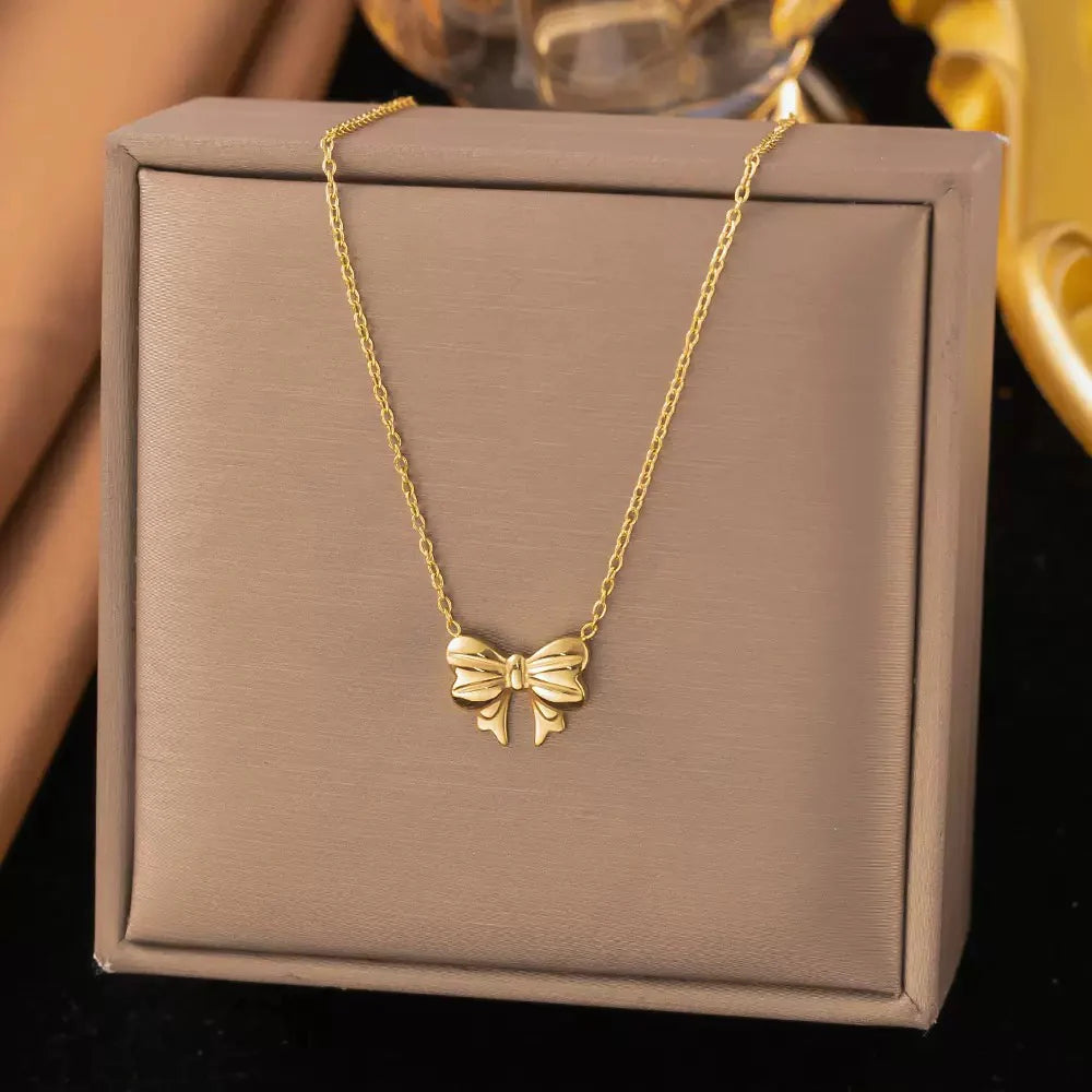 Classic Bow Glow Anti-Tarnish Chain Pendant